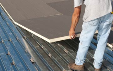 benefits of insulating Wern flat roofing